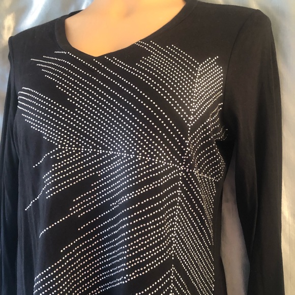 Kenneth Cole embellished LS stretch top, PS - Picture 2 of 6